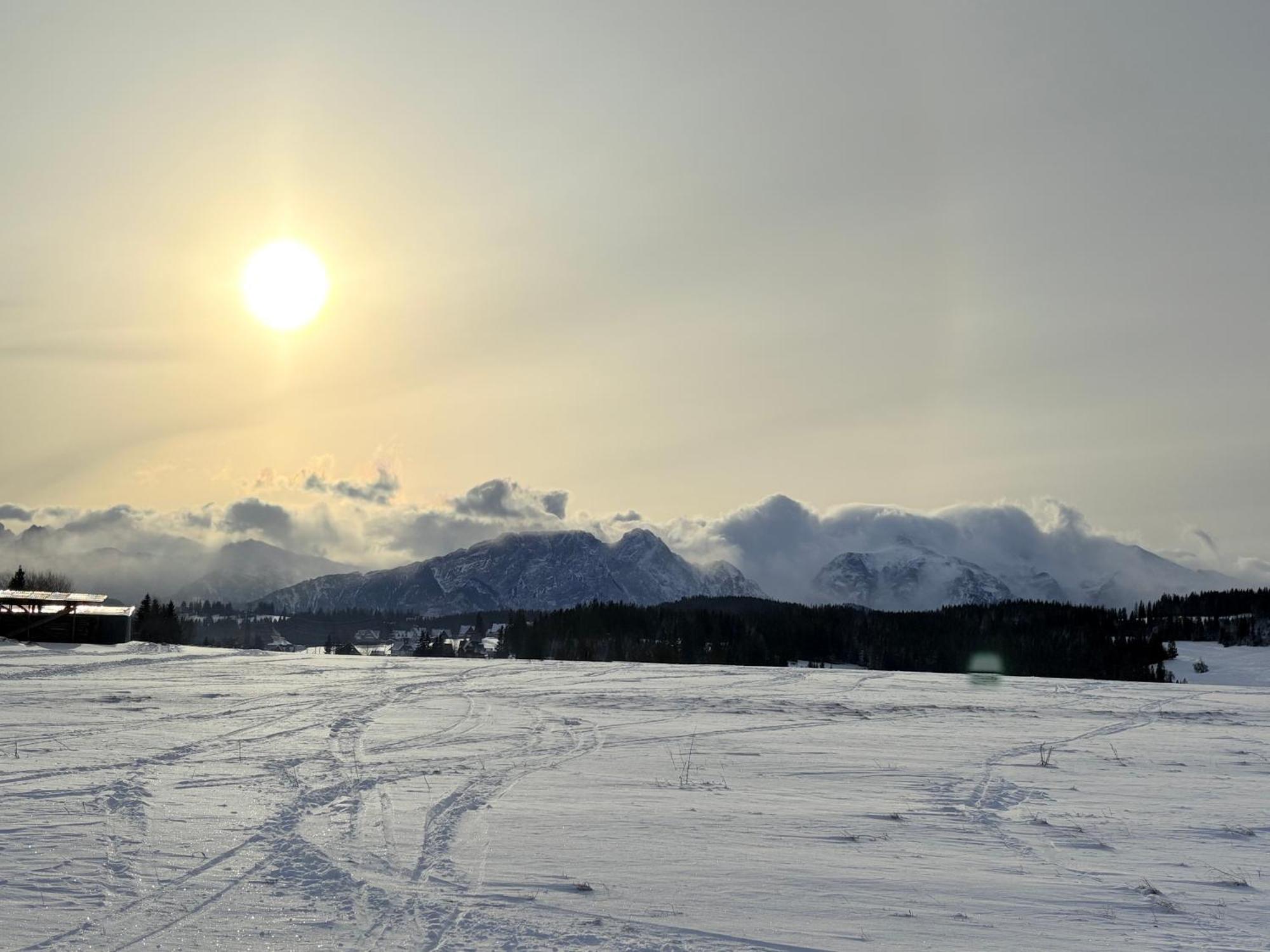 Malowany Domek W Gorach Ciche  エクステリア 写真